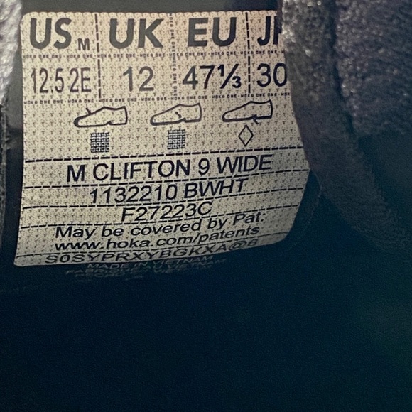 Size 12.5 Wide - Men’s Hoka One Clifton 9 black shoes - Picture 8 of 8